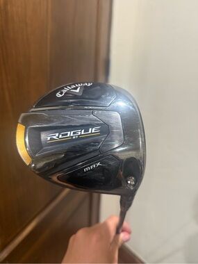 Callaway Rogue ST Max Driver - Black with Gold Accent